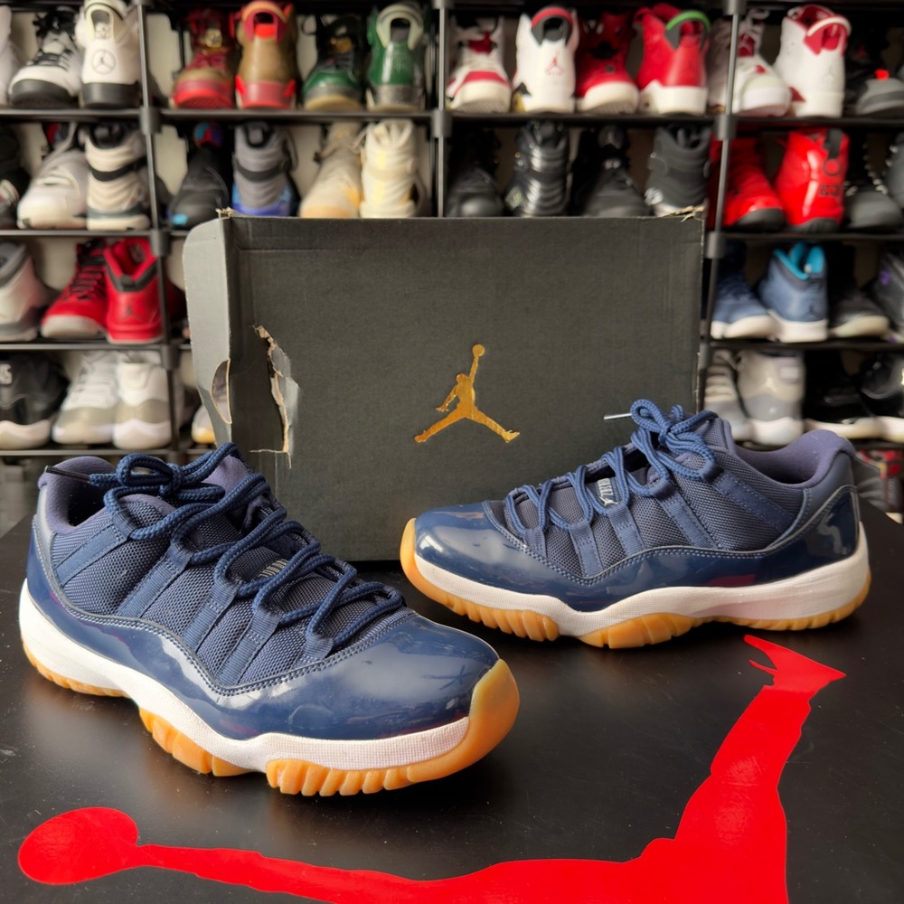2016 Air Jordan 11 Retro Low 'Navy Gum' Size 8.5 Mens